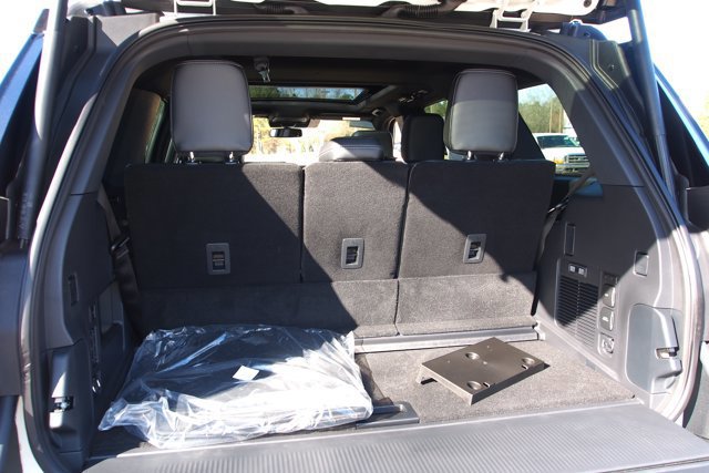 Certified 2025 Ford Expedition Platinum w/ Stealth Performance Package image 17