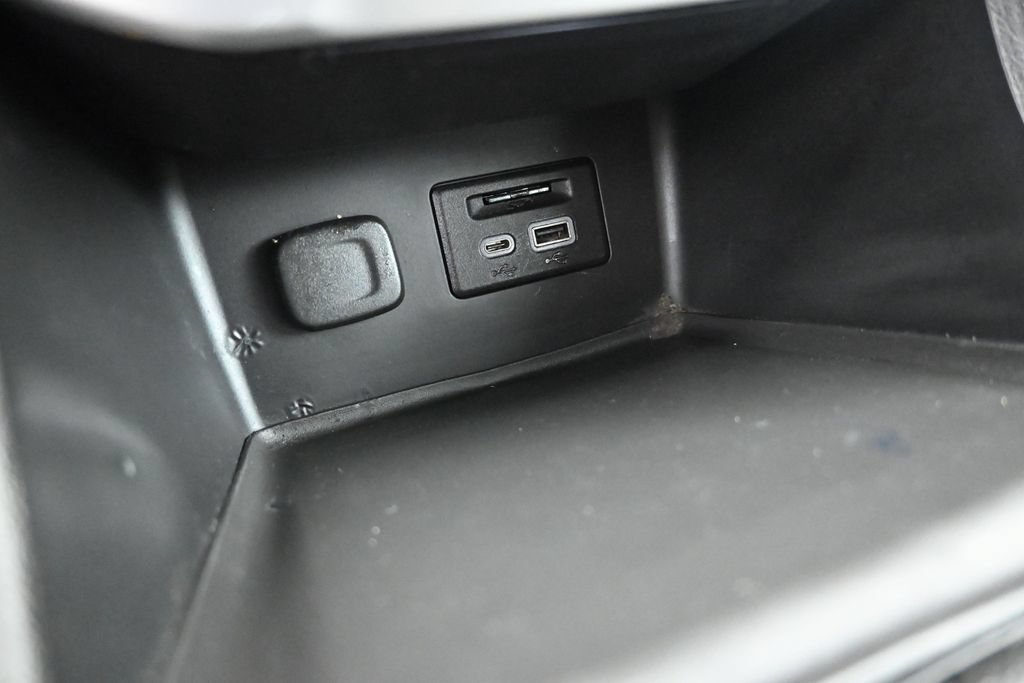 Used 2023 GMC Acadia SLT FWD image 19