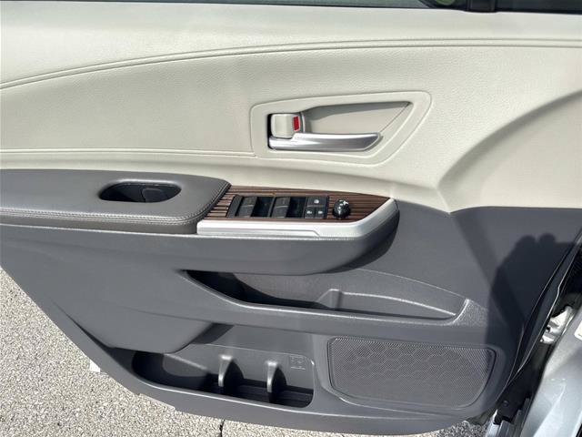 Used 2022 Toyota Sienna XLE FWD image 13