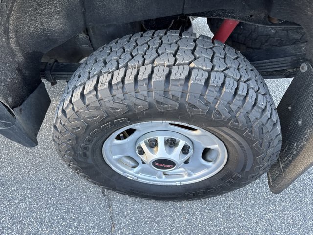 Used 2023 GMC Sierra 2500 SLE image 17