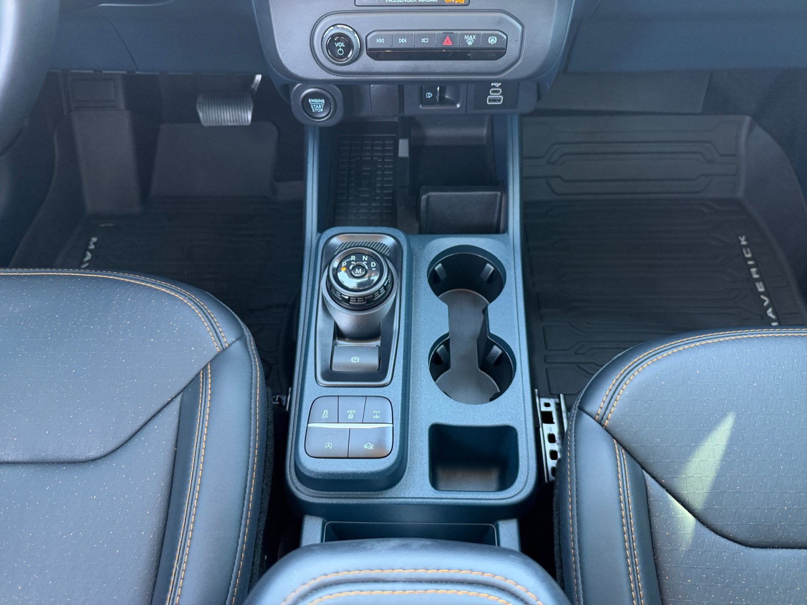 Certified 2025 Ford Maverick Tremor AWD/4WD image 11