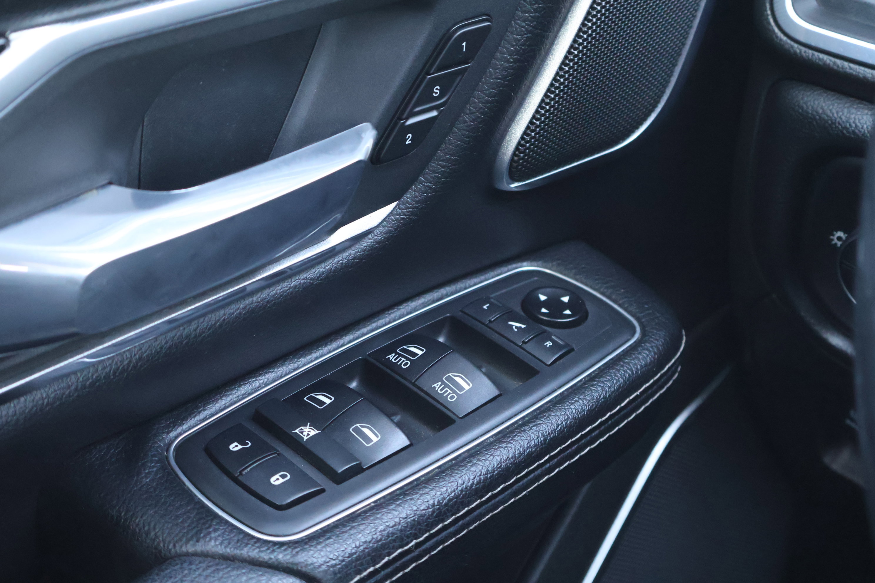 Used 2019 RAM 1500 Laramie image 17