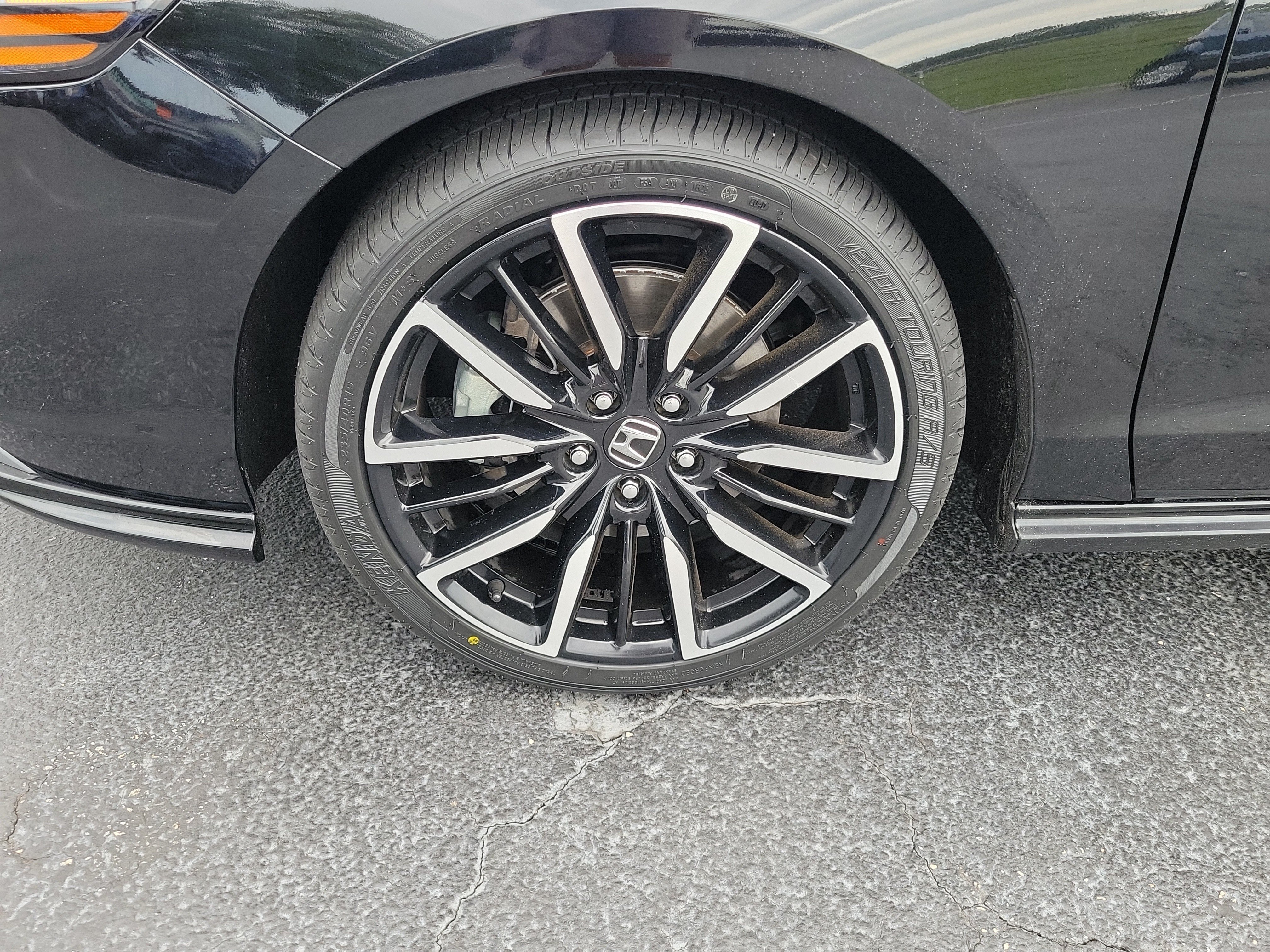 Used 2024 Honda Accord Touring image 5