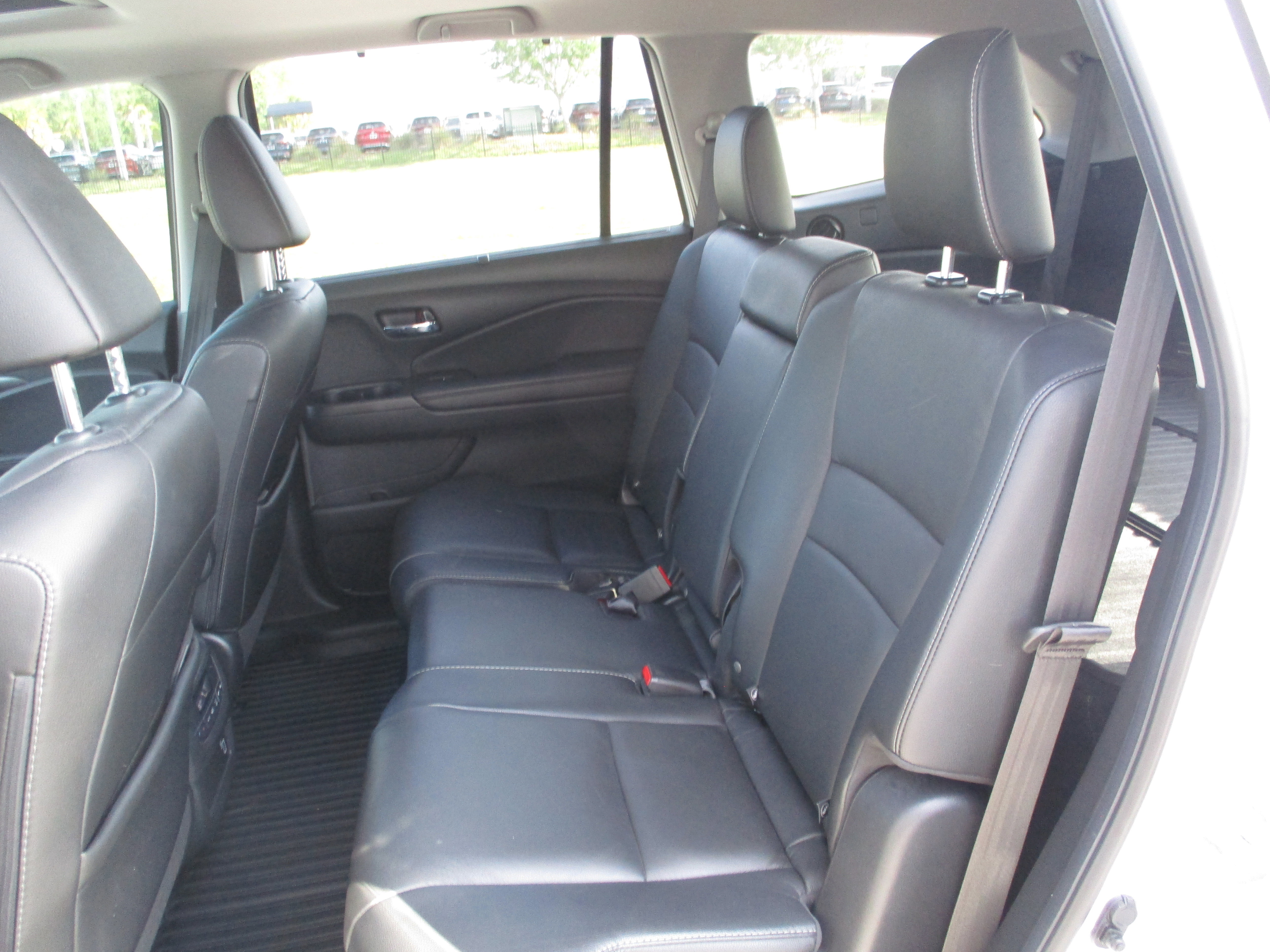 Used 2022 Honda Pilot Special Edition image 11