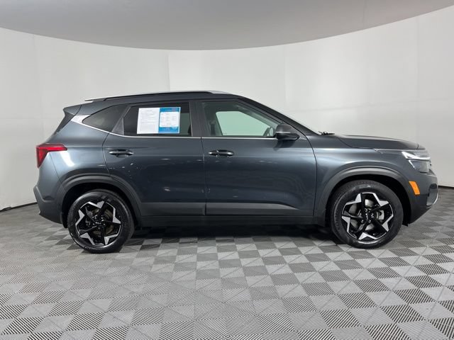 Used 2024 Kia Seltos EX AWD/4WD image 9