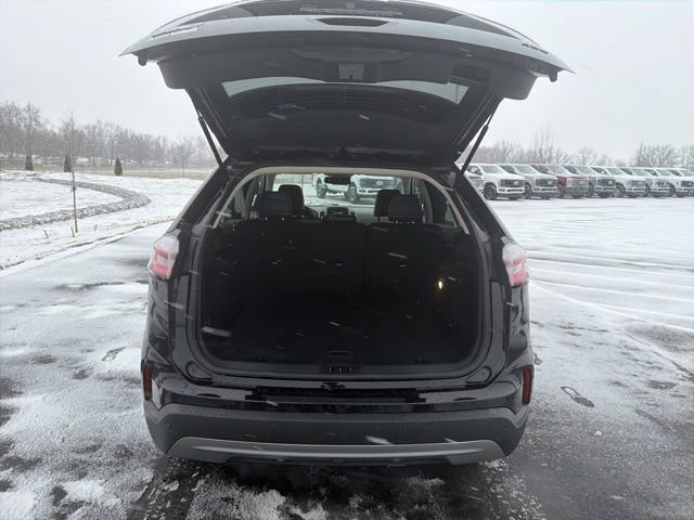 Certified 2024 Ford Edge SEL image 12