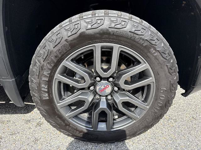 Used 2021 GMC Sierra 1500 AT4 w/ AT4 Value Package AWD/4WD image 18