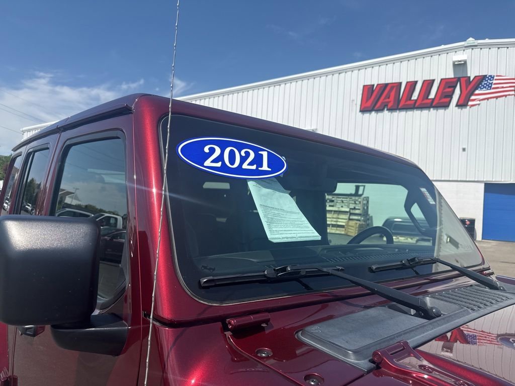 Used 2021 Jeep Wrangler Unlimited Sahara w/ Cold Weather Group image 14