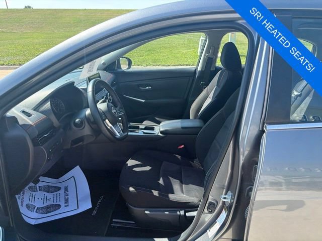 Used 2025 Nissan Sentra SR FWD image 9