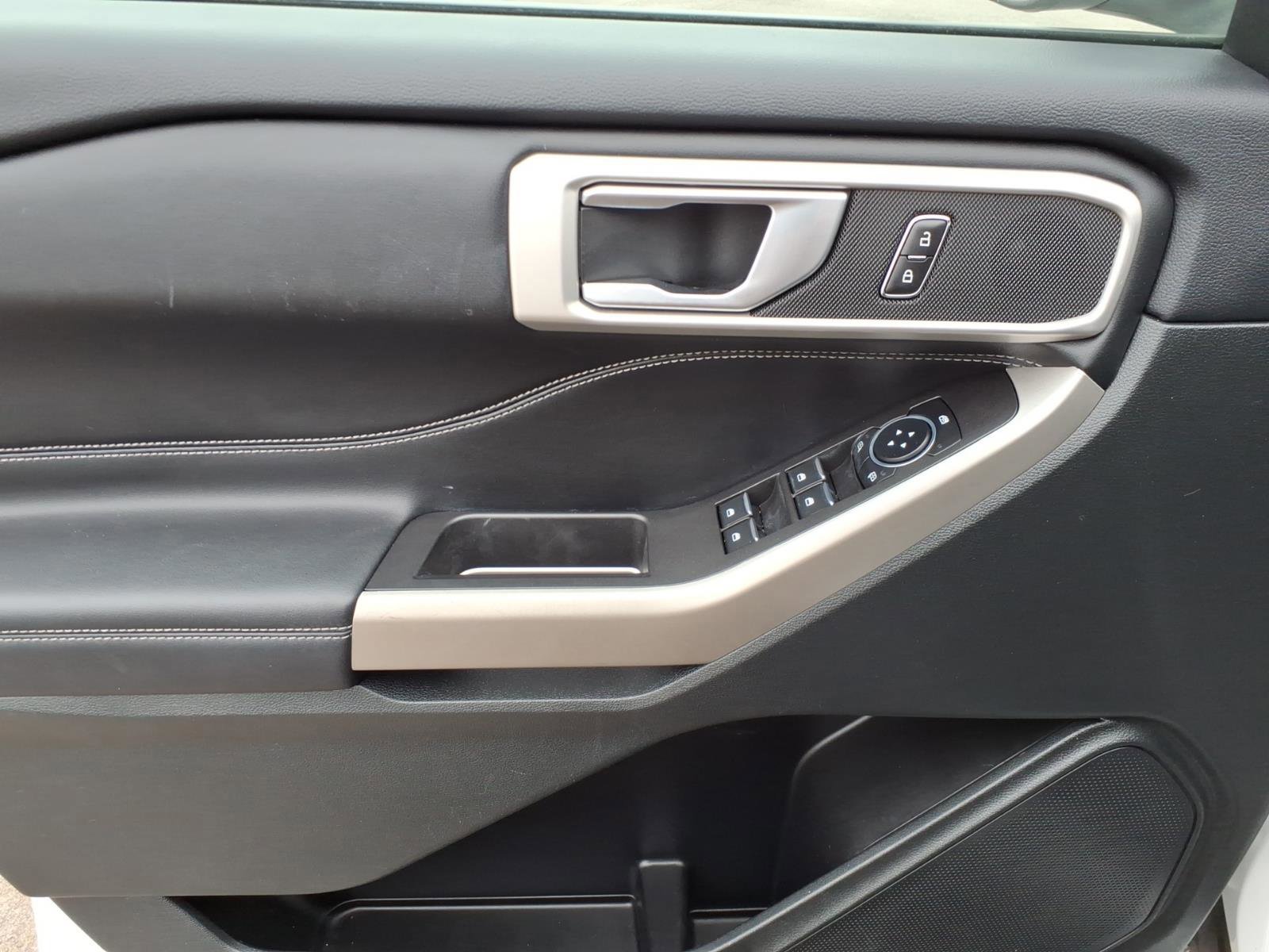 Certified 2023 Ford Explorer XLT w/ Equipment Group 202A image 10