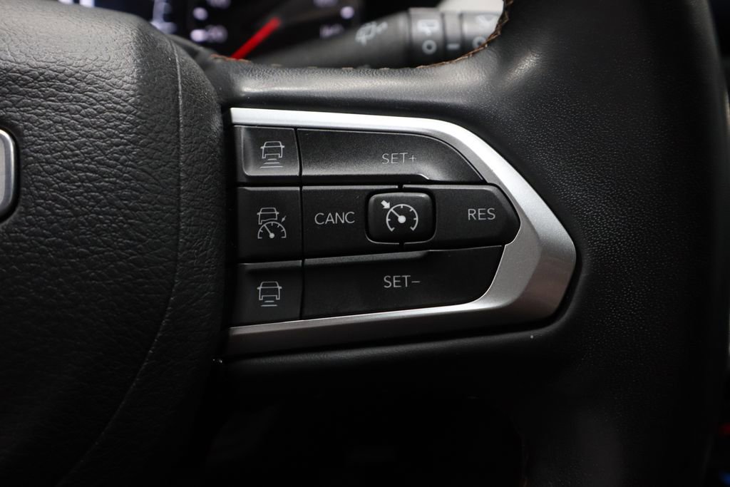 Used 2022 Jeep Compass Limited image 30