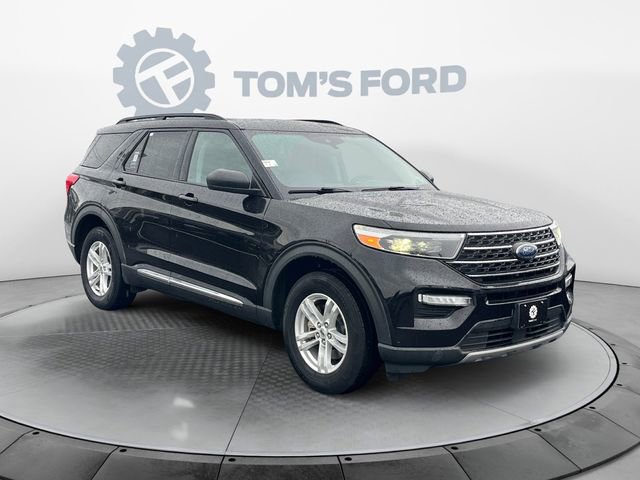 Certified 2022 Ford Explorer XLT w/ Equipment Group 202A AWD/4WD image 9