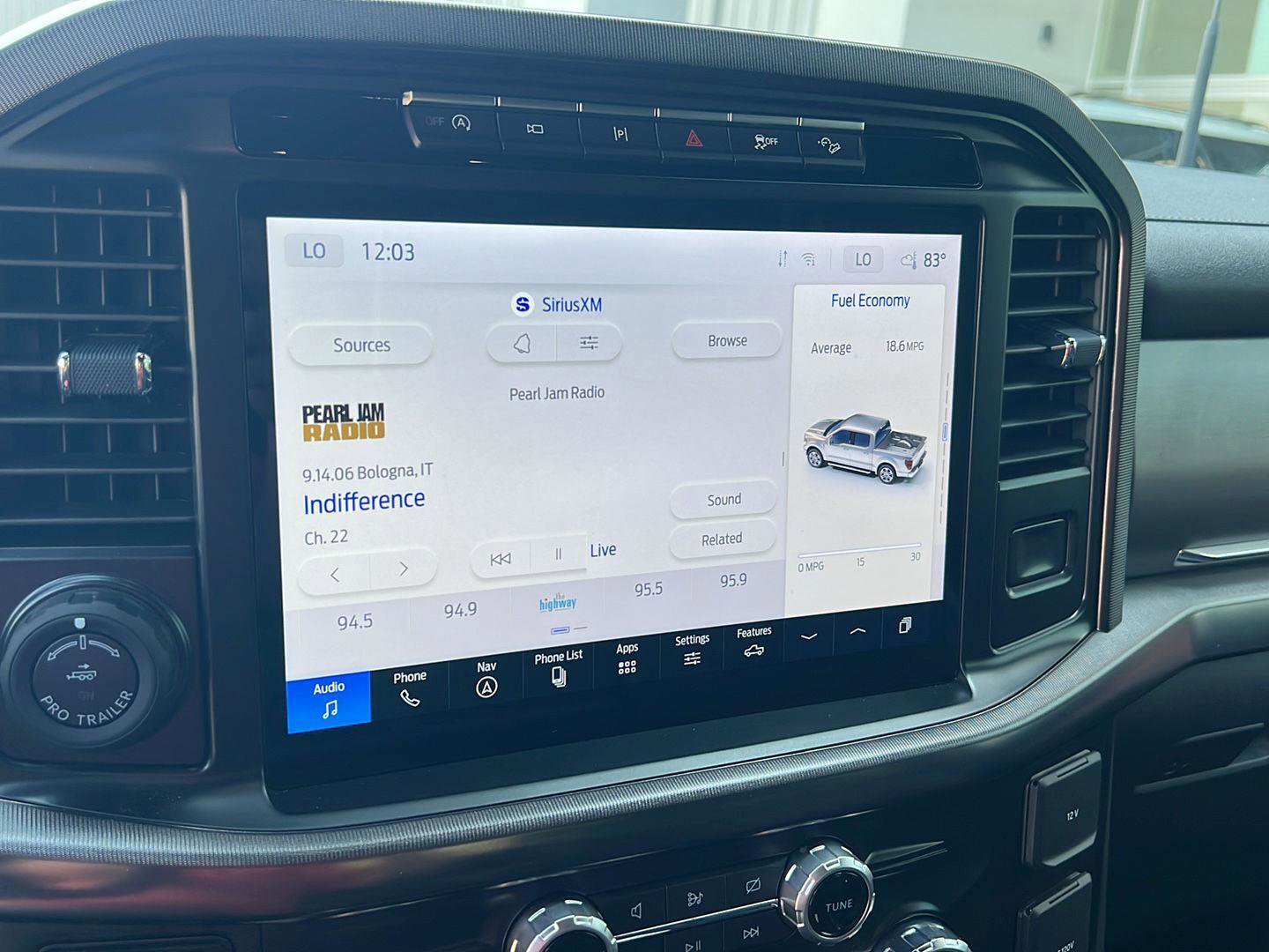 Certified 2024 Ford F150 Platinum w/ FX4 Off-Road Package image 25