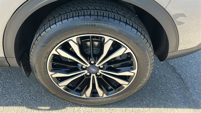 Certified 2022 Ford Escape SE w/ SE Sport Appearance Package AWD/4WD image 6