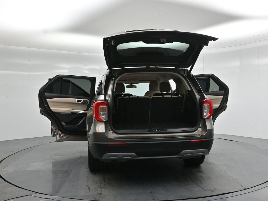 Certified 2021 Ford Explorer XLT w/ Equipment Group 202A RWD image 34