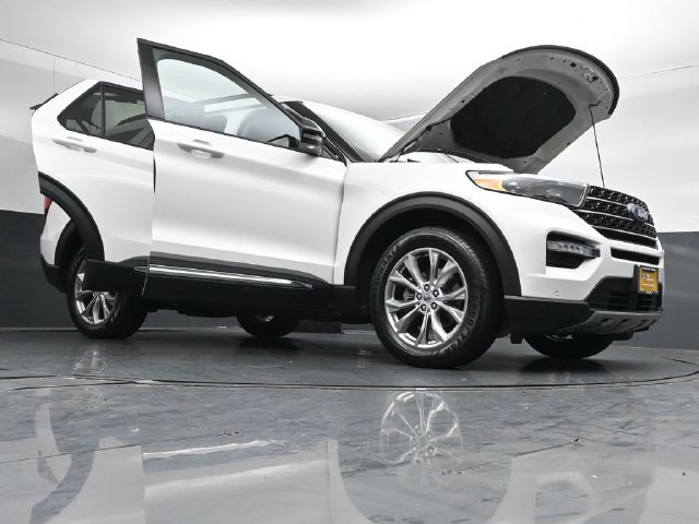 Certified 2024 Ford Explorer XLT w/ Equipment Group 202A AWD/4WD image 53
