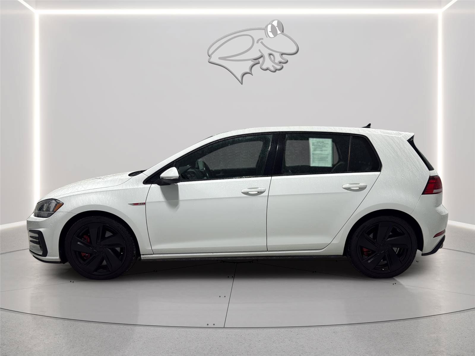 Used 2020 Volkswagen Golf 4-Door FWD image 8
