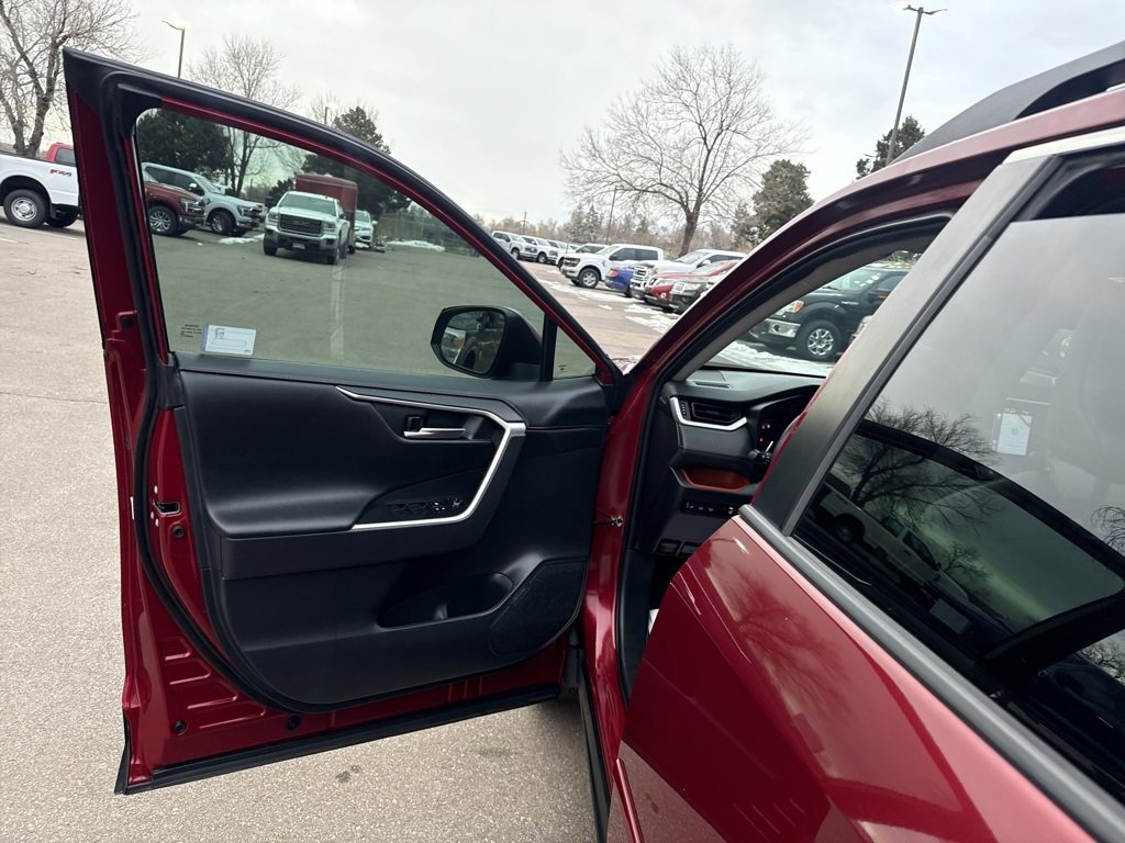 Used 2019 Toyota RAV4 Adventure image 12