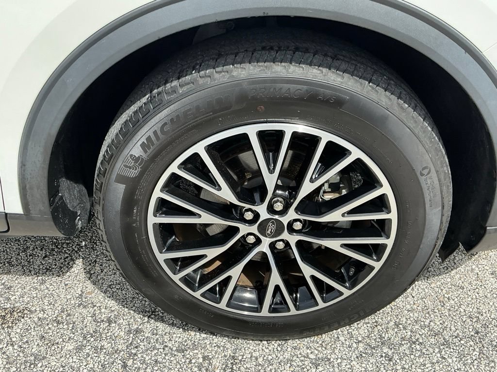 Certified 2023 Ford Escape SE FWD image 15