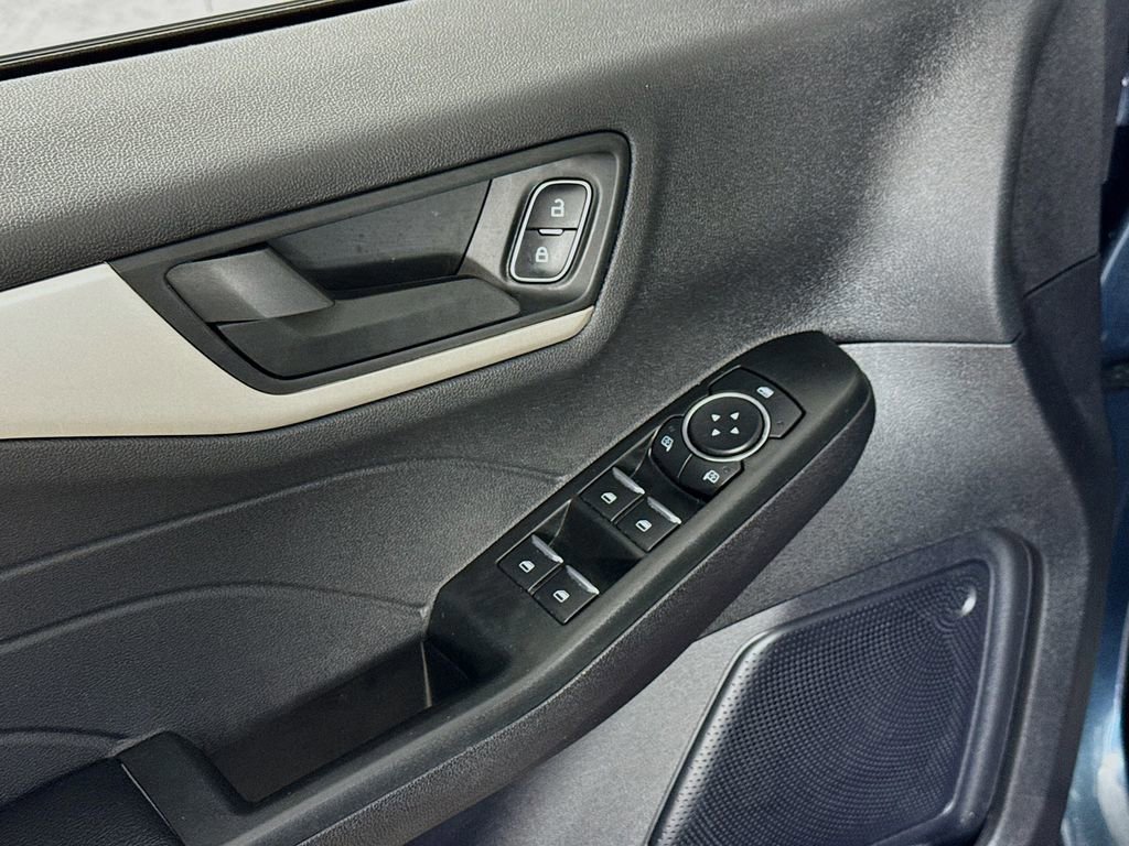 Certified 2022 Ford Escape SE w/ Convenience Package image 17