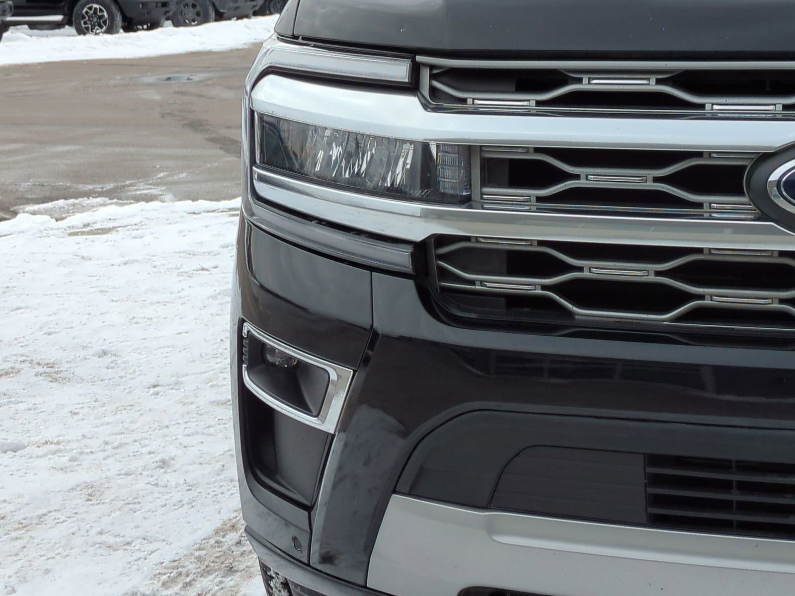 Certified 2023 Ford Expedition Max Platinum image 13