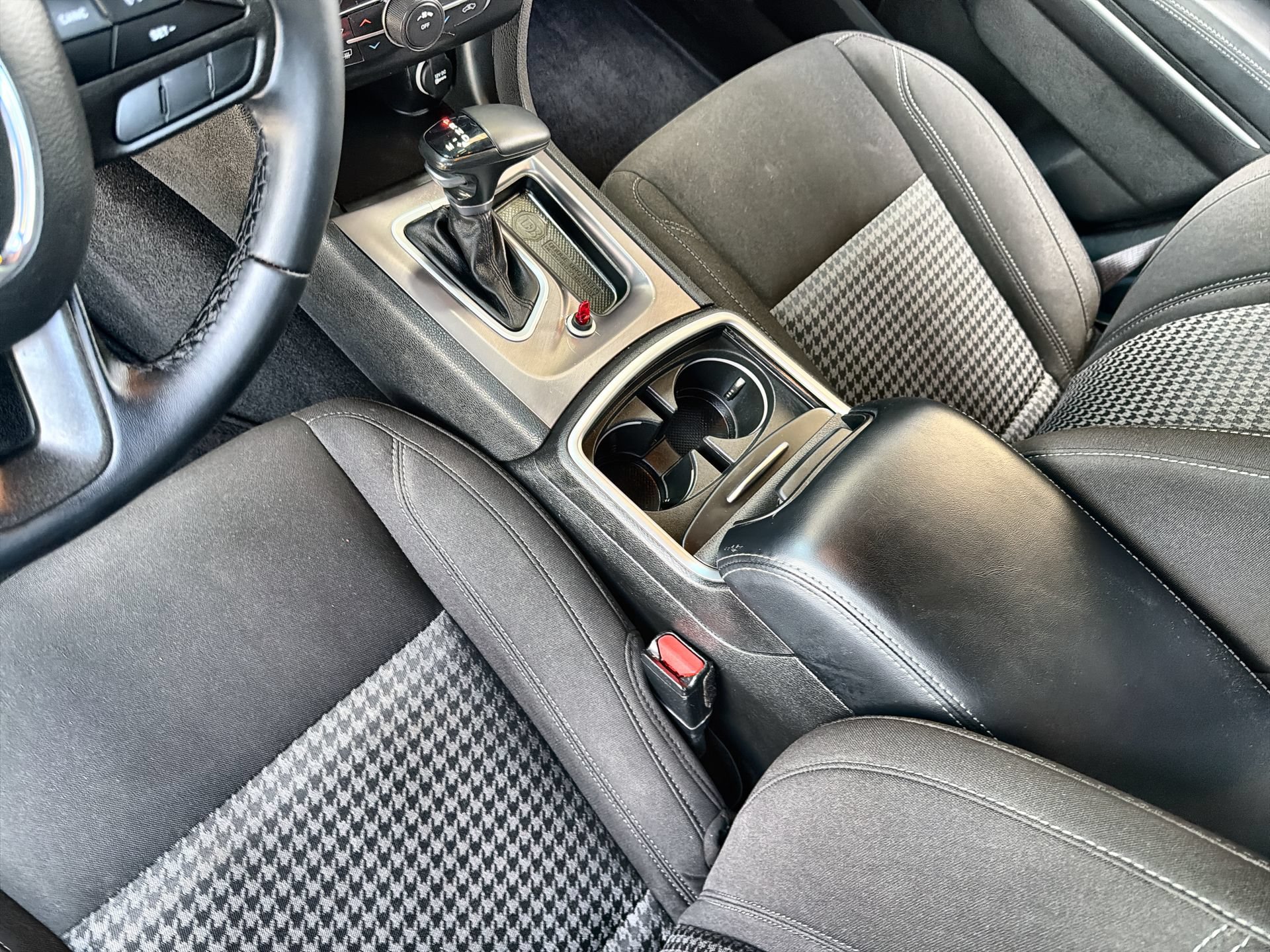 Used 2023 Dodge Charger SXT RWD image 20