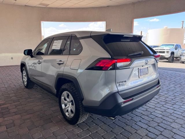 Used 2025 Toyota RAV4 LE AWD/4WD image 3