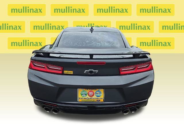 Used 2018 Chevrolet Camaro SS RWD image 32