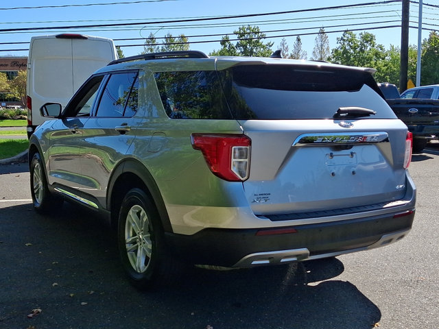 Certified 2024 Ford Explorer XLT w/ Equipment Group 202A AWD/4WD image 8