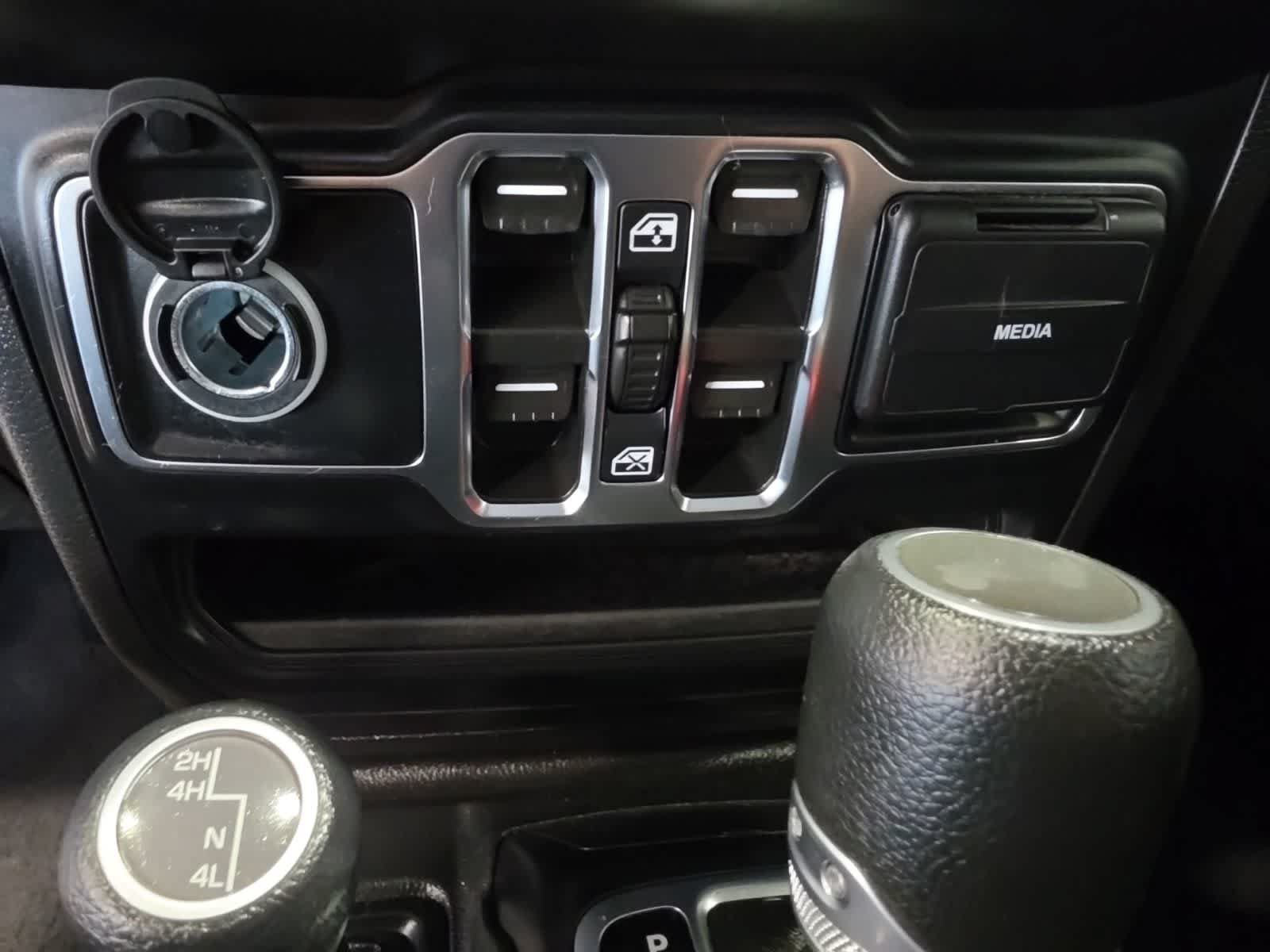Used 2022 Jeep Wrangler Unlimited Sport AWD/4WD image 22