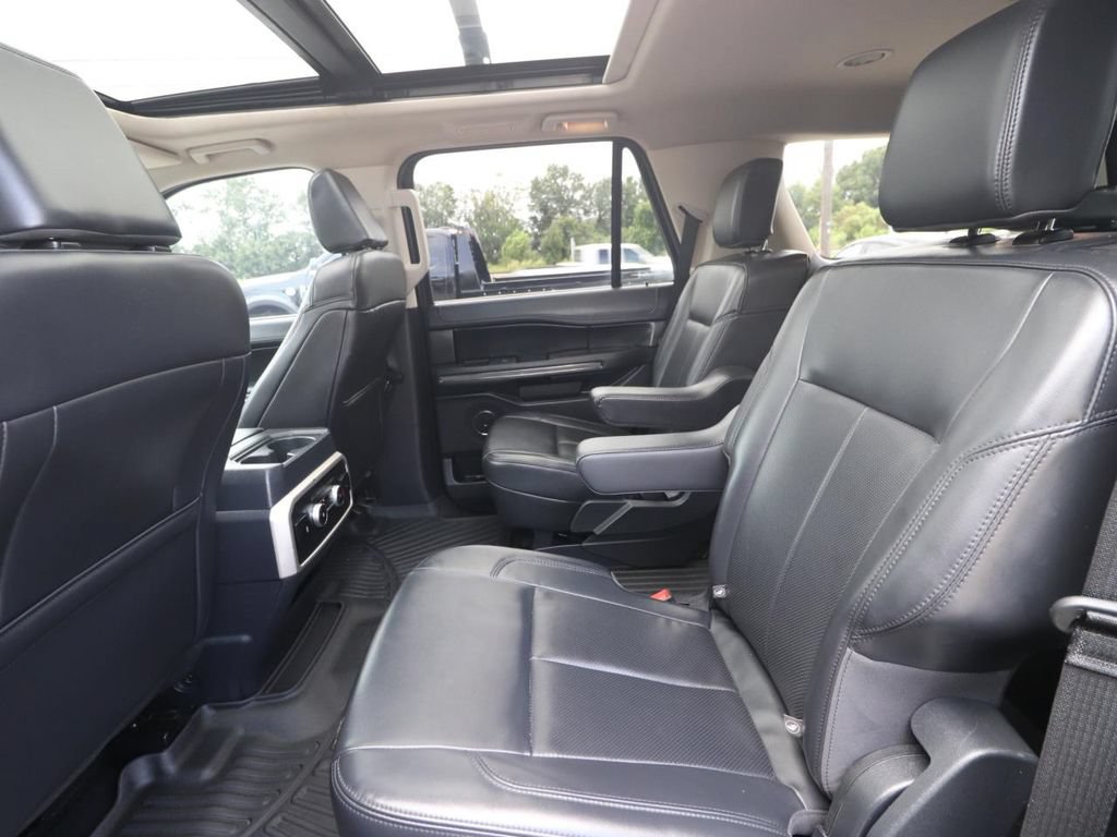 Certified 2024 Ford Expedition XLT RWD image 14