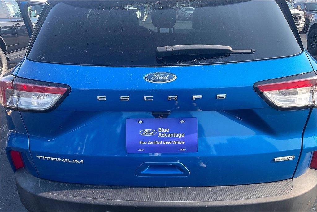 Certified 2020 Ford Escape Titanium AWD/4WD image 31