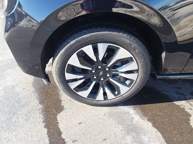 Certified 2025 Ford Expedition Platinum w/ Driver's Package image 15