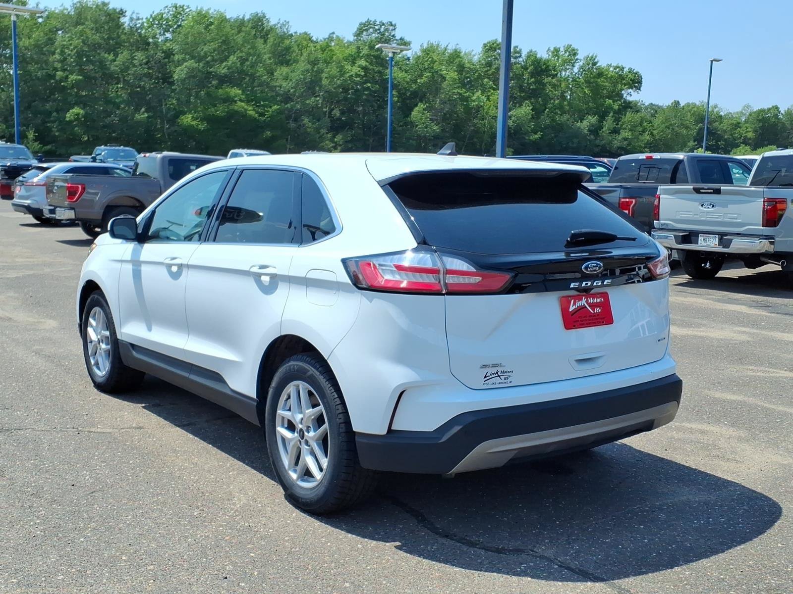 Certified 2024 Ford Edge SEL AWD/4WD image 3