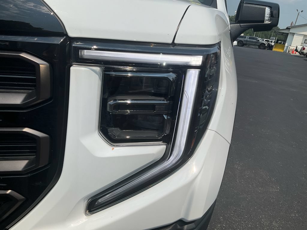 Used 2025 GMC Sierra 1500 AT4X AWD/4WD image 9