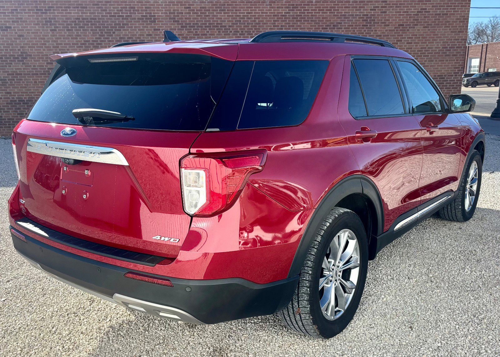 Certified 2021 Ford Explorer XLT w/ Equipment Group 202A image 5