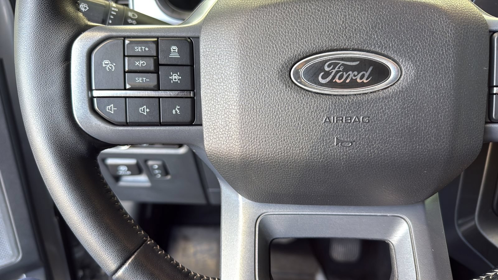 Certified 2023 Ford F150 Lariat w/ Equipment Group 502A High AWD/4WD image 17
