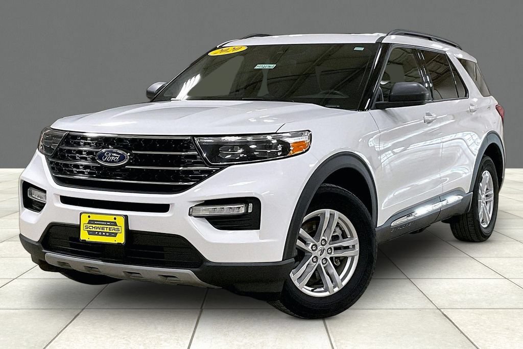 Certified 2020 Ford Explorer XLT w/ Equipment Group 202A AWD/4WD image 2