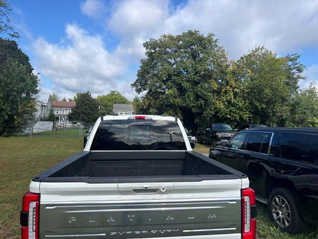 Certified 2024 Ford F250 Platinum w/ FX4 Off-Road Package AWD/4WD image 31