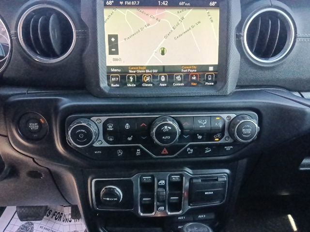 Used 2019 Jeep Wrangler Unlimited Sahara image 20