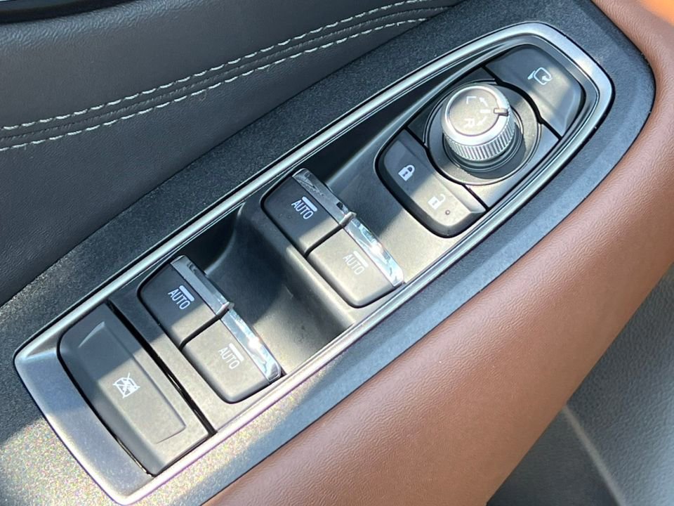 Used 2025 Subaru Outback Touring XT image 17