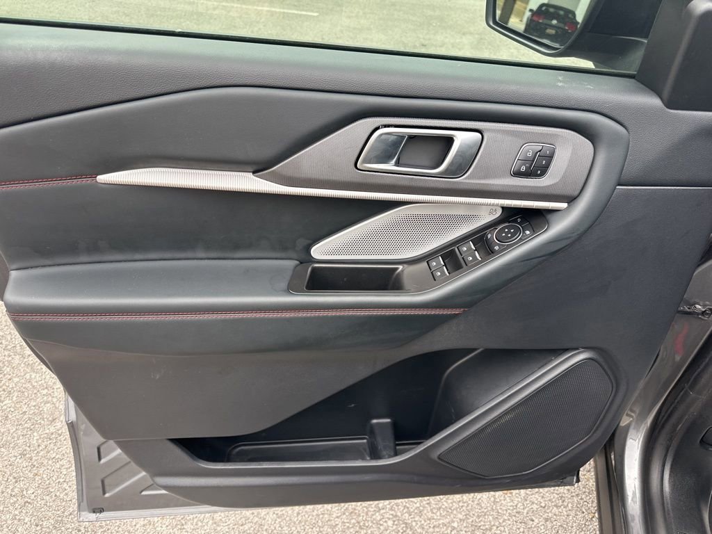 Certified 2025 Ford Explorer ST w/ Sun And Sound Package image 12