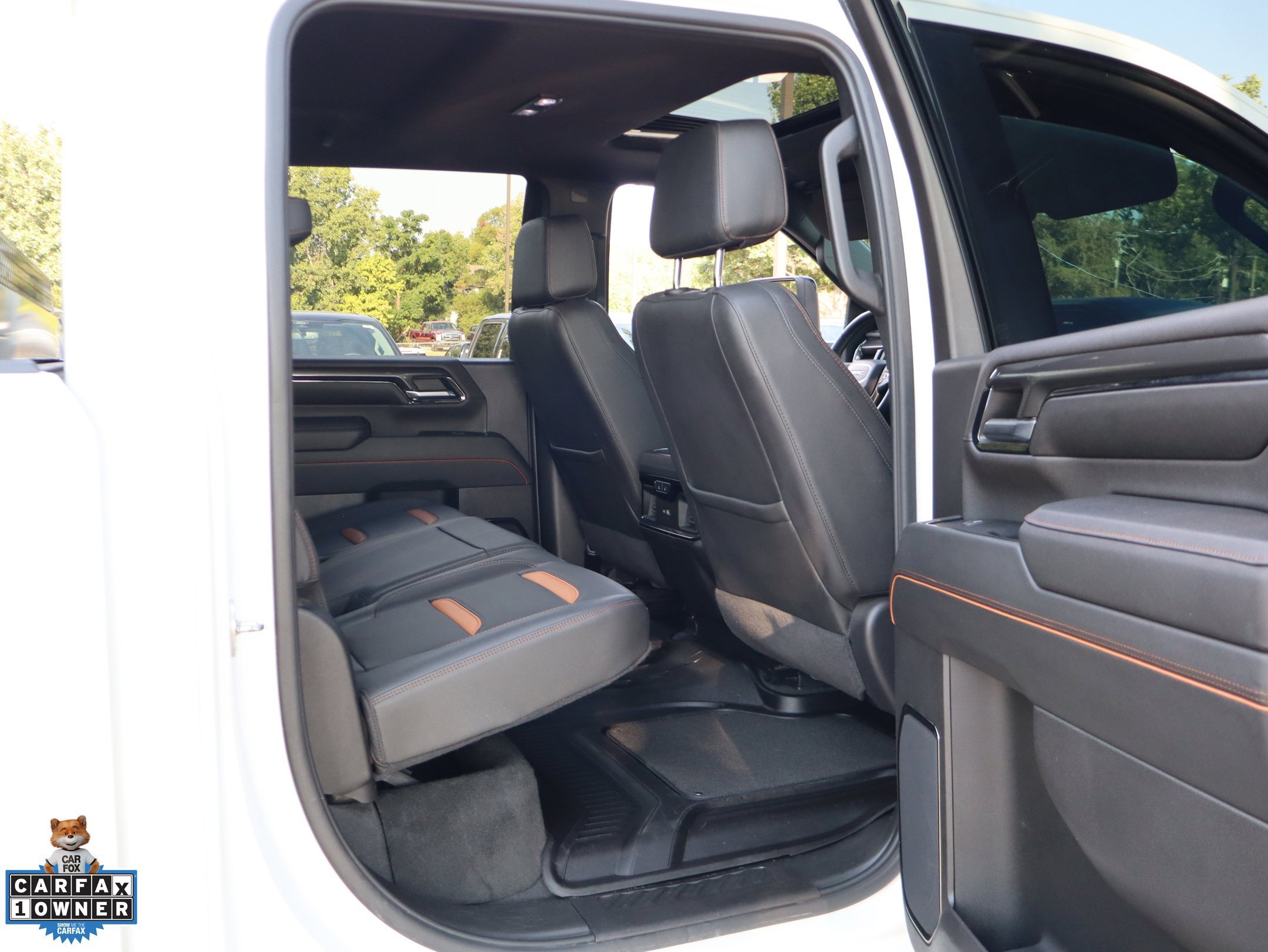 Used 2024 GMC Sierra 2500 AT4 w/ AT4 Premium Plus Package AWD/4WD image 29