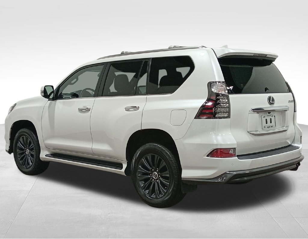 Used 2023 Lexus GX 460 Premium w/ Accessory Package AWD/4WD image 8