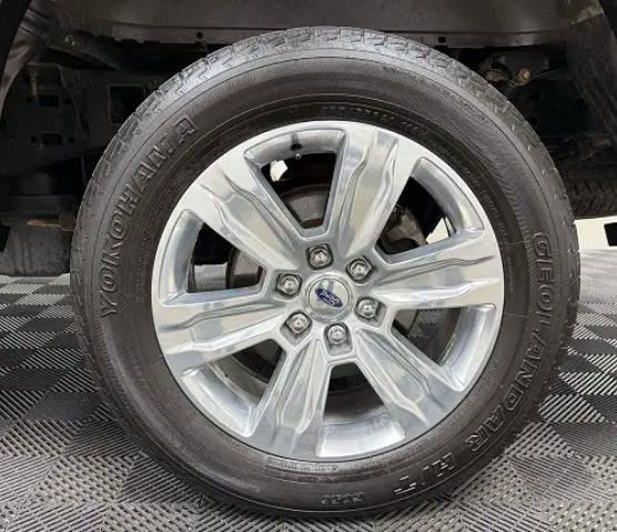 Certified 2019 Ford F150 Platinum w/ Max Trailer Tow Package image 28