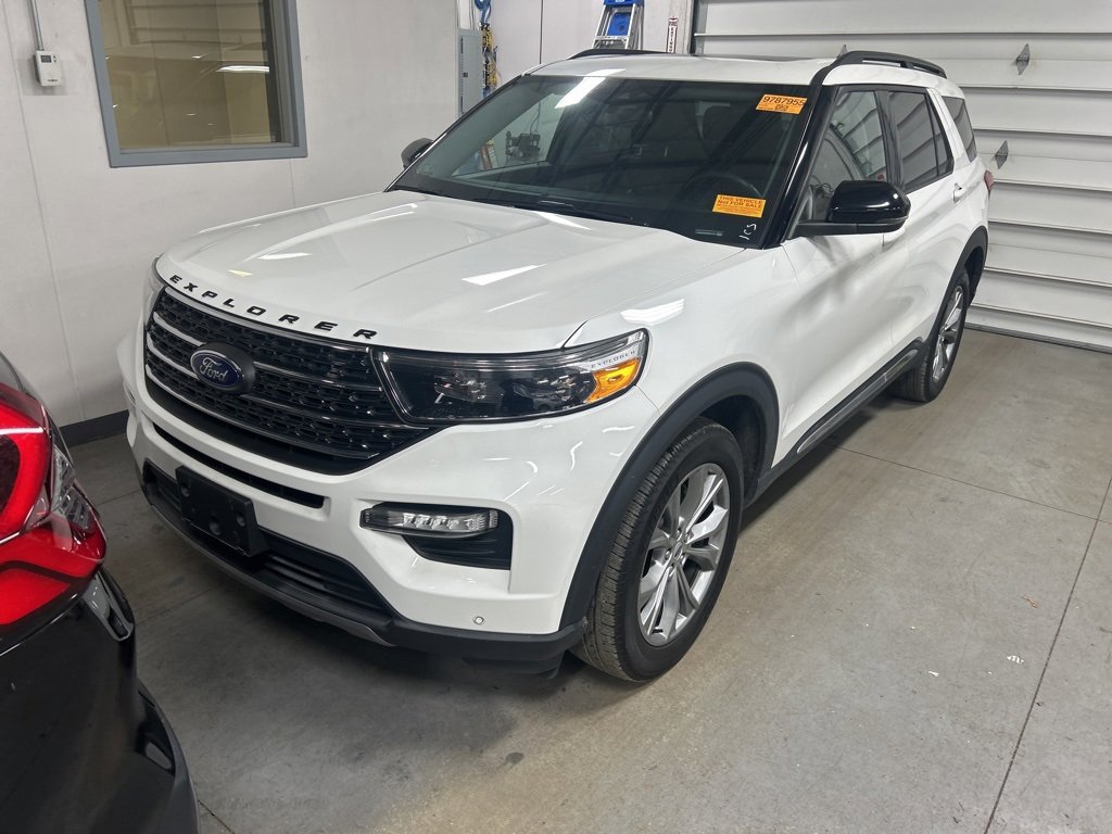 Certified 2022 Ford Explorer XLT w/ Equipment Group 202A