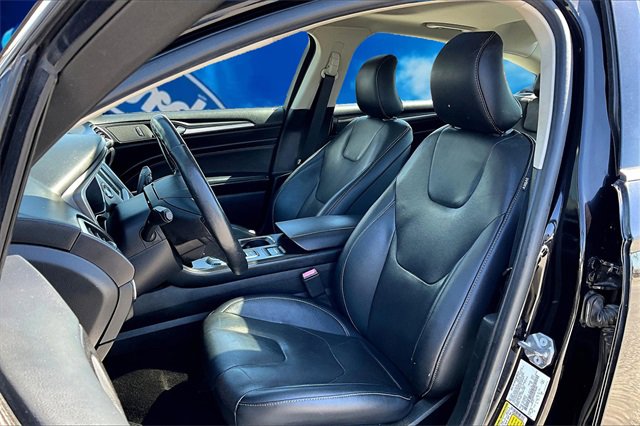 Certified 2019 Ford Fusion Titanium image 24