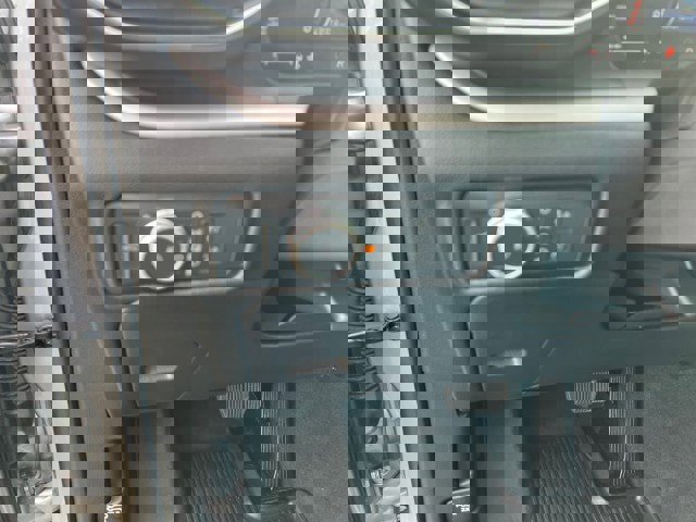 Certified 2022 Ford Explorer XLT w/ Equipment Group 202A image 13