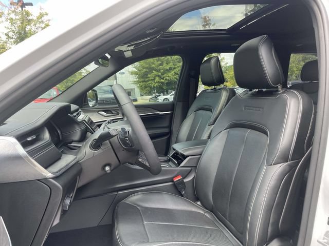 Used 2023 Jeep Grand Cherokee Overland AWD/4WD image 22