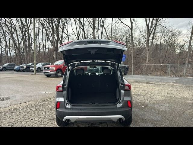 Certified 2023 Ford Escape Platinum AWD/4WD image 29